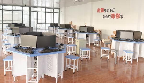 1588040449394264.jpg 市场营销实训室.JPG